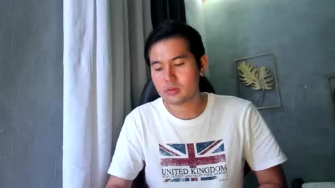 Snapshot of creamynow chatting on 01/04/25, 04:43 BareCreamyCum online show from 01/04/25, 04:43