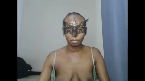 Snapshot of creamypitches chatting on 11/01/25, 04:31 creamy pussy online show from 11/01/25, 04:31