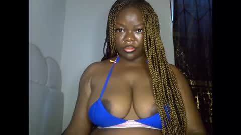 Snapshot of creamypussyxx chatting on 06/15/26, 08:27 creamypussyxx online show from 06/15/26, 08:27