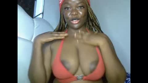 Snapshot of creamypussyxx chatting on 06/21/26, 09:56 creamypussyxx online show from 06/21/26, 09:56