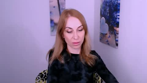 Snapshot of create_your_own_sun chatting on 09/24/25, 01:36 Lera online show from 09/24/25, 01:36