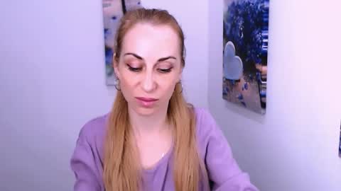 Snapshot of create_your_own_sun chatting on 10/10/25, 01:10 Lera online show from 10/10/25, 01:10