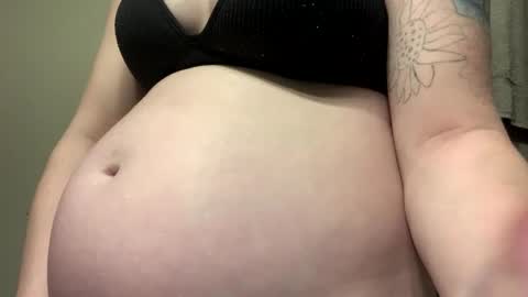 Breed me daddy  online show from 12/15/25, 12:42