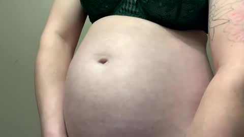 Breed me daddy  online show from 12/16/25, 05:29