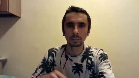 Snapshot of creativexx2 chatting on 10/28/25, 07:05 creativexx2 online show from 10/28/25, 07:05