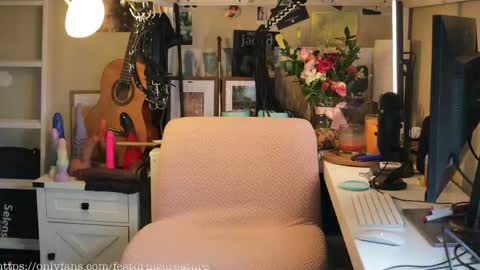 Creature Marie online show from 04/21/26, 02:56