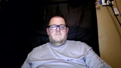 The hopeless romantic online show from 01/30/25, 08:32