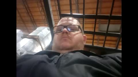 The hopeless romantic online show from 02/25/25, 05:19