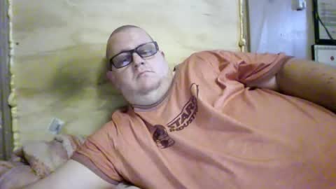 The hopeless romantic online show from 11/17/25, 05:24