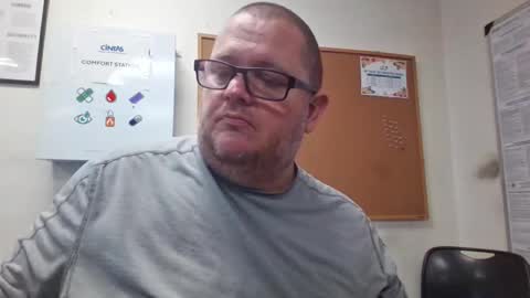 The hopeless romantic online show from 01/11/26, 01:21