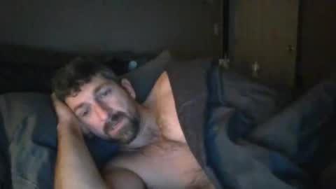 Creeksidecouple online show from 10/31/25, 12:17