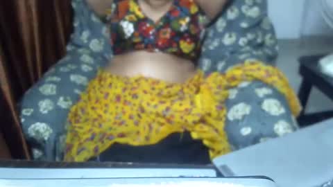Snapshot of crezybhabihot chatting on 03/06/25, 03:13 Sonika69 online show from 03/06/25, 03:13