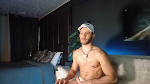 CRHISTIAN online show from 10/21/25, 10:10