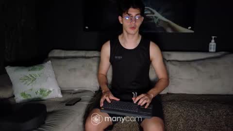 CRHISTIAN online show from 04/16/26, 03:07