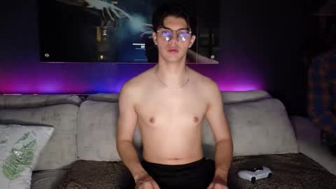 CRHISTIAN online show from 04/19/26, 01:38