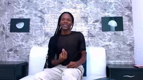 CriisBrown  online show from 11/11/25, 11:10