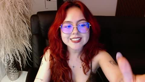 Snapshot of crimson_tati chatting on 12/06/24, 10:38 Tatiana online show from 12/06/24, 10:38