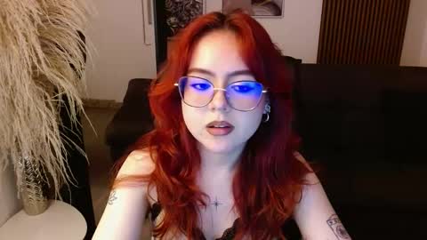 Snapshot of crimson_tati chatting on 02/07/25, 06:45 Tatiana online show from 02/07/25, 06:45