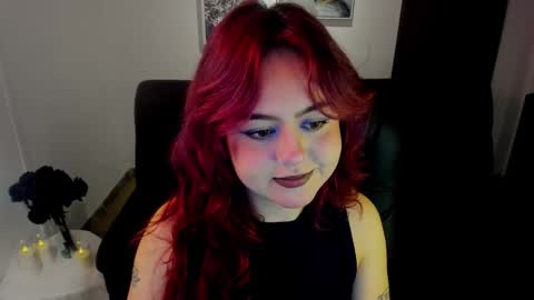 Snapshot of crimson_tati chatting on 10/22/25, 04:13 Tatiana online show from 10/22/25, 04:13