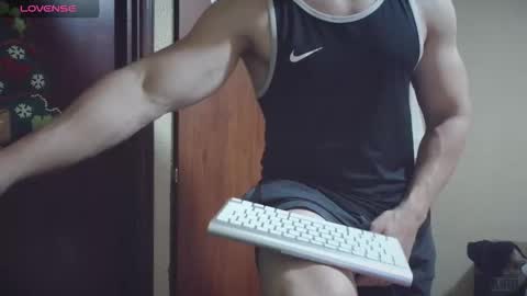 cris2428 online show from 11/15/25, 02:31