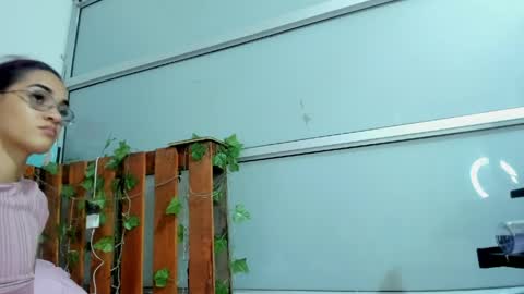 cris_dulce online show from 04/01/26, 05:54