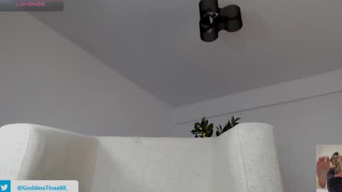 Snapshot of cris_tinne chatting on 06/06/26, 03:17 cris_tinne online show from 06/06/26, 03:17