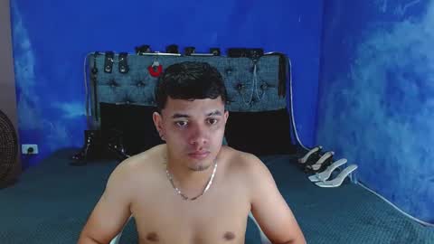 Snapshot of crisandmery chatting on 09/15/25, 05:07 CRISANDMERY online show from 09/15/25, 05:07