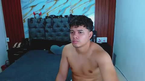 CRISANDMERY online show from 03/04/26, 05:57