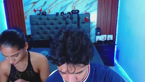 Snapshot of crisandmery chatting on 04/29/26, 04:05 CRISANDMERY online show from 04/29/26, 04:05