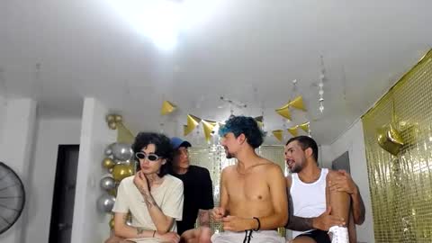 crismens online show from 02/11/25, 06:19