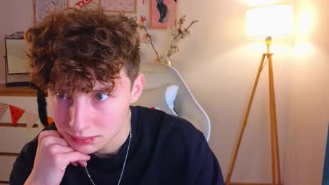 Chris online show from 11/11/25, 03:01