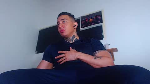 Cristopher online show from 09/30/25, 02:16