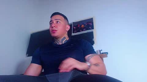 Cristopher online show from 02/04/26, 01:11