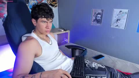 Cris online show from 01/16/26, 02:37