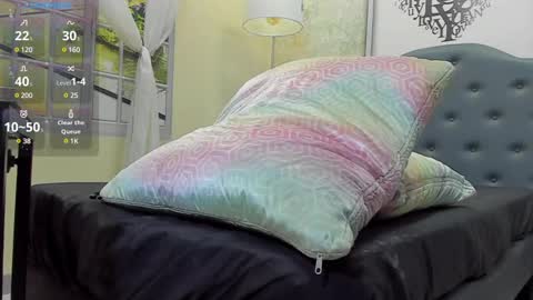 Snapshot of crissh_1 chatting on 02/22/25, 07:58 crissh 1 online show from 02/22/25, 07:58