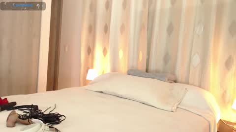 CRISSTI CUTE online show from 02/22/26, 10:41