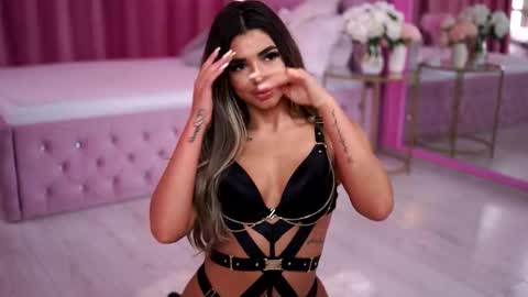 Snapshot of crisstyblair chatting on 02/21/26, 01:01 Crissy online show from 02/21/26, 01:01