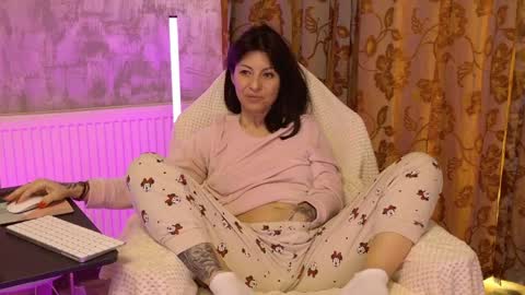 crissy_love online show from 04/05/26, 06:10