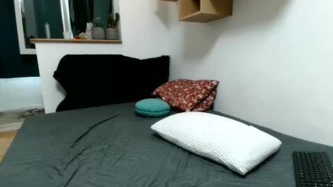 Crista-Elio online show from 04/19/26, 03:11