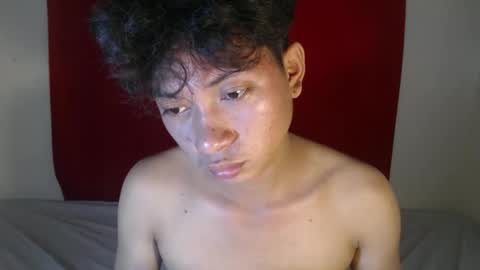 Snapshot of cristal1xox chatting on 10/11/25, 06:23 cristal1xox online show from 10/11/25, 06:23