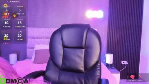 cristal__adams online show from 11/06/25, 12:17