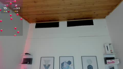 Snapshot of cristal__hot_1 chatting on 01/18/25, 10:28 Cristal online show from 01/18/25, 10:28