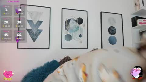 Snapshot of cristal__hot_1 chatting on 02/15/25, 10:44 Cristal online show from 02/15/25, 10:44