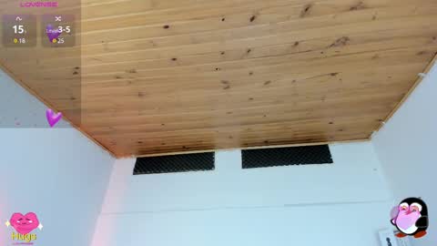 Snapshot of cristal__hot_1 chatting on 02/28/25, 04:21 Cristal online show from 02/28/25, 04:21