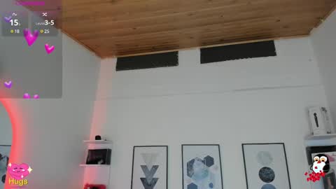 Snapshot of cristal__hot_1 chatting on 02/28/25, 10:30 Cristal online show from 02/28/25, 10:30