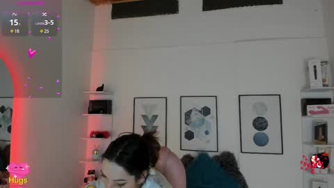 Snapshot of cristal__hot_1 chatting on 03/08/25, 04:23 Cristal online show from 03/08/25, 04:23