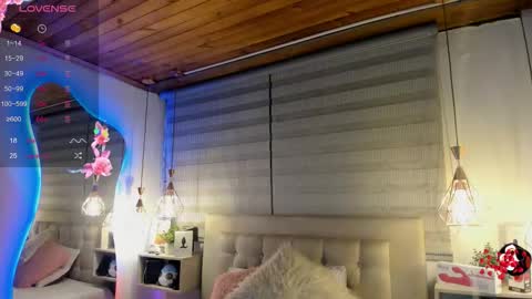 Snapshot of cristal__hot_1 chatting on 09/30/25, 05:12 Cristal online show from 09/30/25, 05:12