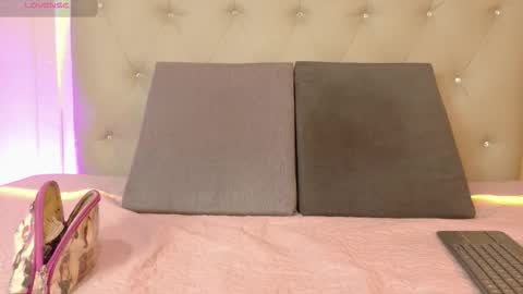 Snapshot of cristal_antoni chatting on 10/23/25, 07:51 cristal_antoni online show from 10/23/25, 07:51