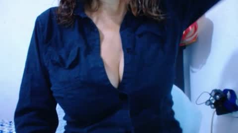 cristal_collins1 online show from 02/20/25, 08:50