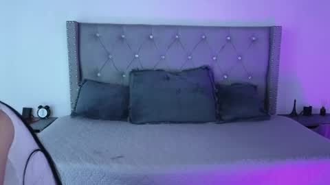 Snapshot of cristal_hilton_10 chatting on 04/29/26, 11:00 Alejandra from Wednesday to Saturday from 1000 pm to 400 am Colombian hour online show from 04/29/26, 11:00